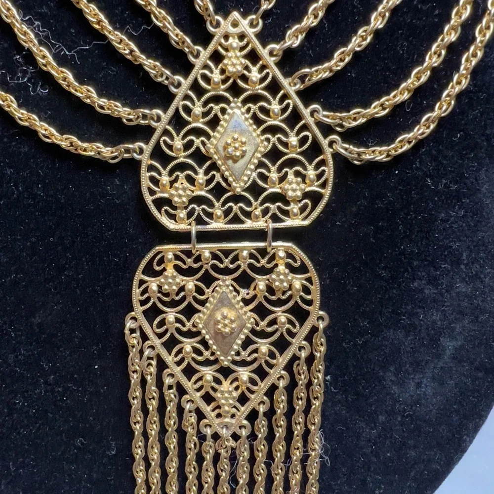 VTG~Goldette Festoon Necklace - Picture 2 of 5